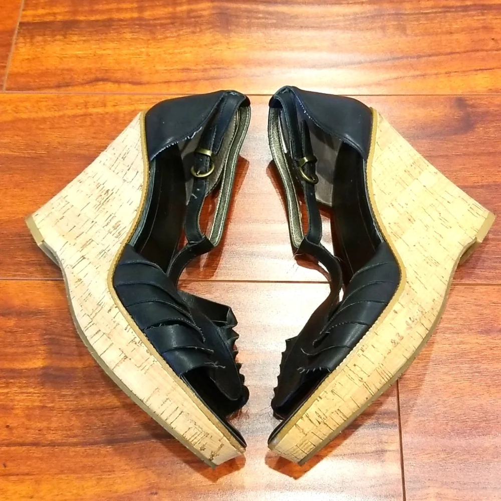 Banana Republic Platform Shoes size 10